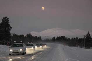 Les pilotes d’essai sont des experts des conditions de route extrêmes et évitent avec maestria les troupeaux de rennes et les élans. Photo : Volvo