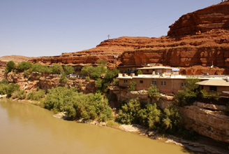 Le village de Mexican Hat et la San Juan River